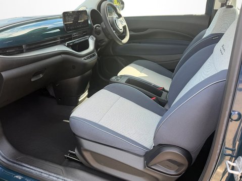 Fiat 500 87kW Icon 42kWh 3dr Auto 2