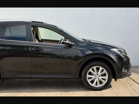 Toyota Rav4 2.2 RAV4 Invincible D-4D 4WD 5dr 15