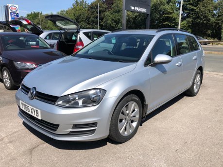 Volkswagen Golf SE TDI BLUEMOTION TECHNOLOGY FULL SERVICE HISTORY £20 TO TAX 17