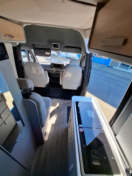 Hymer Free S600 AUTO Mercedes DEPOSIT TAKEN 11