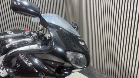 Suzuki SV650 2000 25K 1 OWNER PROJECT BIKE SPARES OR REPAIR 650CC A2 28