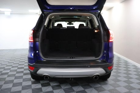 Ford Kuga ST-LINE X 14