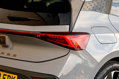 Cupra Born V2 10