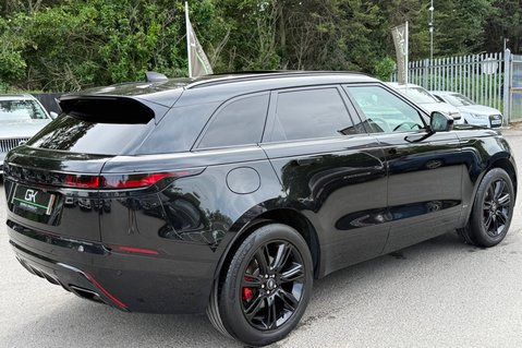 Land Rover Range Rover Velar R-DYNAMIC HSE - ALL BLACK - SLIDING PAN ROOF -2 OWNERS - SERVICE HISTORY 7