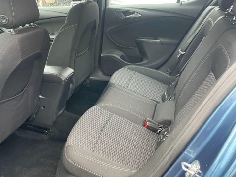 Vauxhall Astra 1.0i Turbo ecoFLEX SRi Nav Euro 6 (s/s) 5dr 24