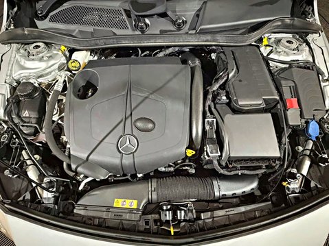 Mercedes-Benz A Class A 200 D AMG LINE 11