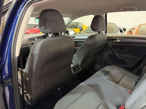 Volkswagen Golf 1.6 TDI SE Nav Hatchback 5dr Diesel DSG Euro 6 (s/s) (115 ps) 29