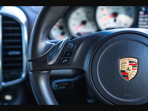 Porsche Cayenne GTS 63
