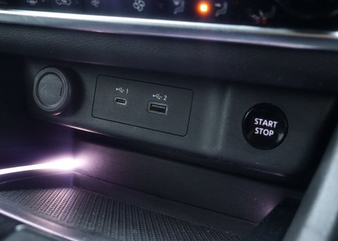 Nissan X-Trail 1.5 X-Trail N-Connecta E-4orce A 4WD 5dr 33