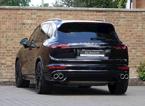 Porsche Cayenne Turbo 25