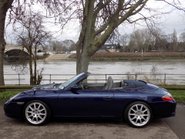 Porsche 911 CARRERA 2 CONVERTIBLE 77