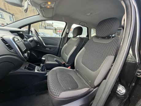Renault Captur DYNAMIQUE NAV TCE 8