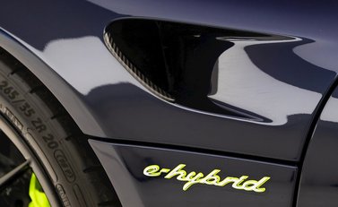 Porsche 918 Spyder Weissach 27