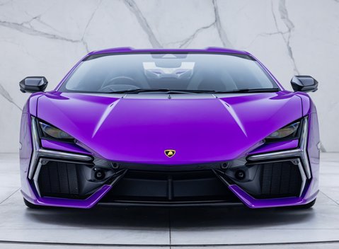 Lamborghini Revuelto 7