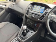 Ford Focus 1.0 Focus ST-Line 5dr 29