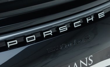 Porsche 911 Turbo S (992) 38