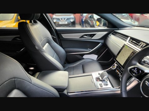 Jaguar XF R-DYNAMIC S 19