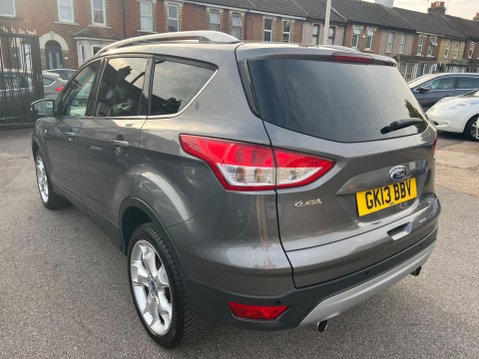 Ford Kuga 2.0 TDCi Titanium AWD Euro 5 5dr 4