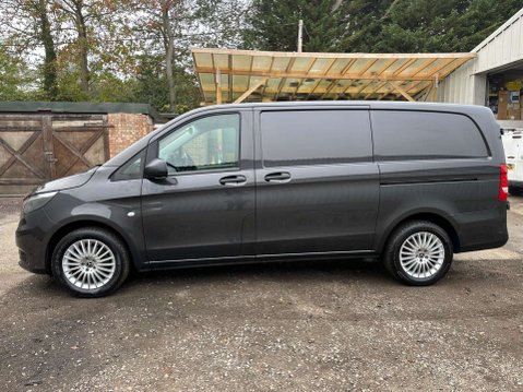Mercedes-Benz Vito 2.0 114 CDI Premium G-Tronic RWD L2 Euro 6 (s/s) 5dr (LWB) 9