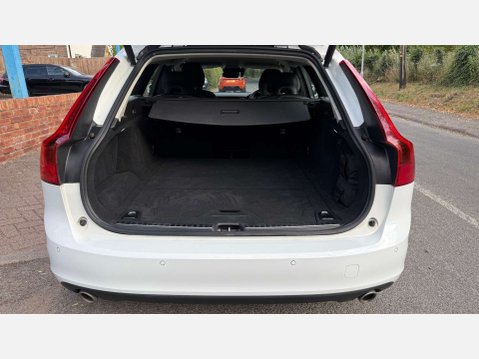 Volvo V90 2.0 V90 Momentum+ T4 Auto 5dr 40