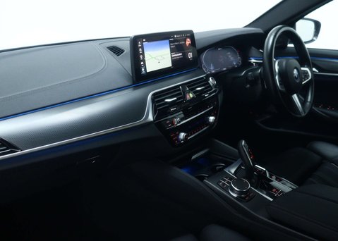 BMW 5 Series 2.0 530e 12kWh M Sport Saloon 4dr Petrol Plug-in Hybrid Steptronic Euro 6 ( 52