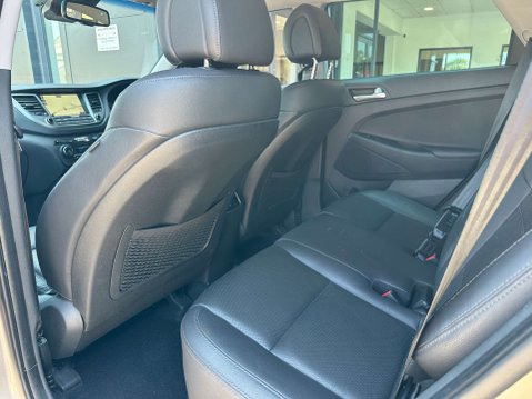 Hyundai TUCSON 1.7 Tucson Sport Edition 2WD CRDi 5dr 16