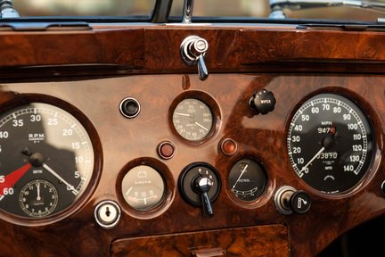 Jaguar XK 140 Drop-Head Coupe 30
