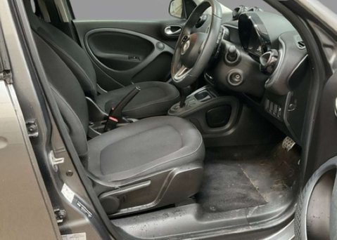 Smart Forfour 0.9T Urbanshadow Hatchback 5dr Petrol Twinamic Euro 6 (s/s) (90 ps) 11
