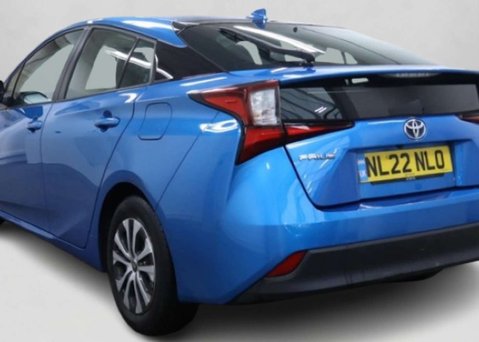 Toyota Prius 1.8 VVT-h GPF Business Edition Hatchback 5dr Petrol Hybrid CVT Euro 6 (s/s) 8