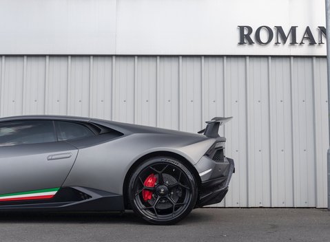 Lamborghini Huracan LP640-4 Performante 24