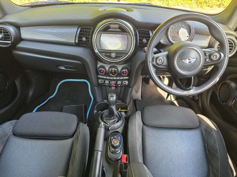 Mini Hatch 1.5 Cooper 5dr 6