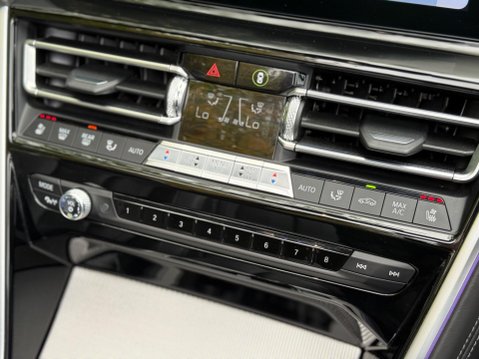 BMW 8 Series 3.0 840d Steptronic xDrive Euro 6 (s/s) 2dr 22