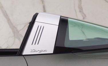 Porsche 911 Targa 4S (992) 26