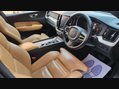 Volvo XC60 B4 INSCRIPTION AWD 4