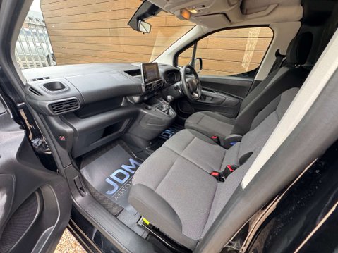 Toyota Proace City 1.5 Proace City Icon 29