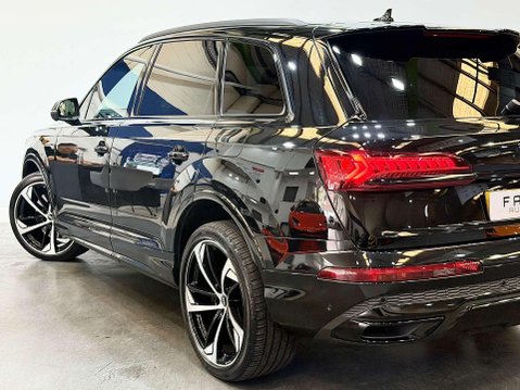 Audi Q7 3.0 TFSIe V6 55 Black Edition SUV 5dr Petrol Plug-in Hybrid Tiptronic quatt 16