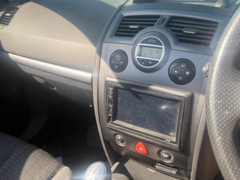 Renault Megane 1.6 VVT Dynamique 2dr 12