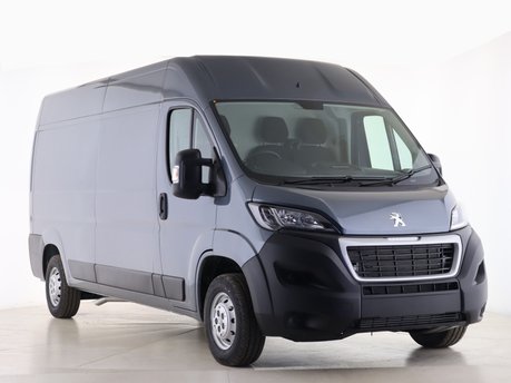 Peugeot Boxer 2.2 BlueHDi L3H2 Professional Van 140ps