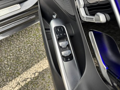 Mercedes-Benz C Class C300 D MHEV AMG Line Premium Auto Diesel Saloon 360 CAM/MEMORY SEATS/SATNAV 18