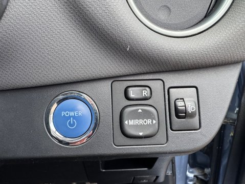 Toyota Yaris 1.5 HYBRID VVT-I ICON AUTOMATIC 16