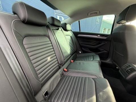 Volkswagen Passat 1.4 TSI 13kWh GTE Saloon 4dr Petrol Plug-in Hybrid DSG Euro 6 (s/s) (218 ps 23