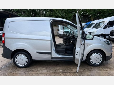 Ford Transit Courier 1.5 TDCi Panel Van 5dr Diesel Manual L1 Euro 6 (SLD) (75 ps) 9