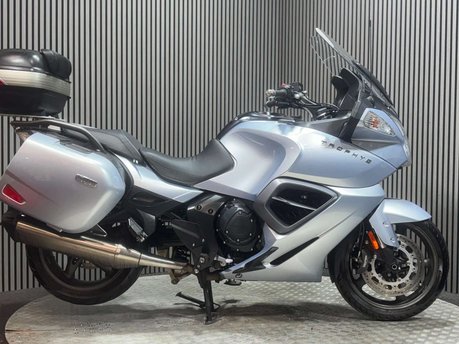 Triumph Trophy 1200 SE 2014 32K FULL LUGGAGE LONG MOT WARRANTY 1200CC