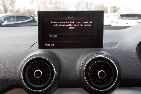 Audi Q2 TFSI S LINE 30