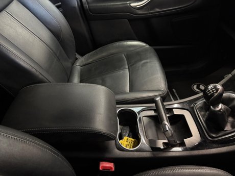 Ford Galaxy 1.6T EcoBoost Titanium X Euro 5 (s/s) 5dr 38