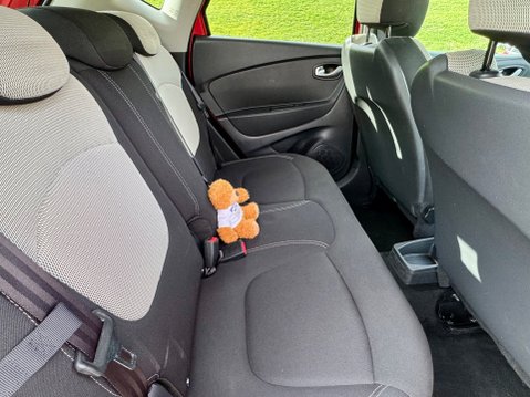Renault Captur ICONIC TCE 50