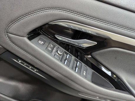 Land Rover Range Rover Evoque 2.0 Range Rover Evoque SE D Auto 4WD 5dr 69