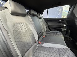Volkswagen Golf 1.5 eTSI MHEV R-Line Hatchback 5dr Petrol Hybrid DSG Euro 6 (s/s) (150 ps) 22