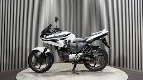 Honda CBF125 CBF 125 2012 20K GOOD RUNNING PROJECT BIKE SPARES OR REPAIR 125CC 4