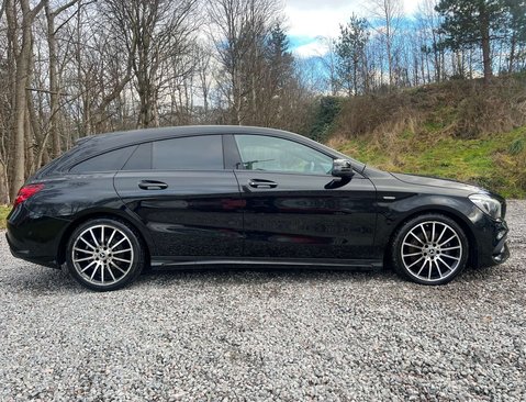 Mercedes-Benz CLA Class 2.1 CLA 220 WhiteArt D Auto 5dr 3